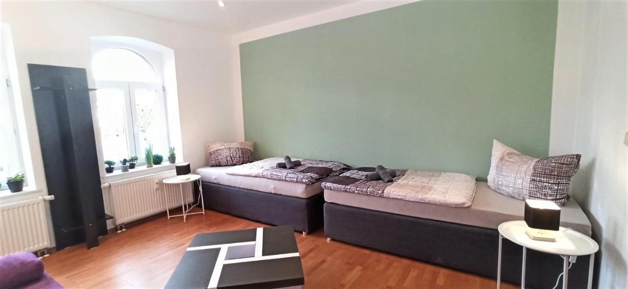 Apartment Fuer Bis Zu 7 Personen Mit Balkon Халберщат Екстериор снимка