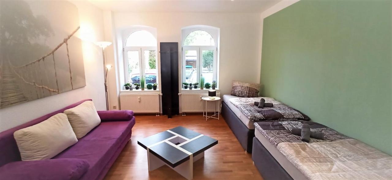 Apartment Fuer Bis Zu 7 Personen Mit Balkon Халберщат Екстериор снимка